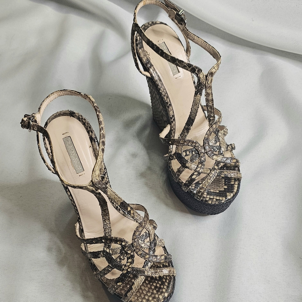 🔥Giorgio Armani🔥 Genuine Snakeskin Wedges